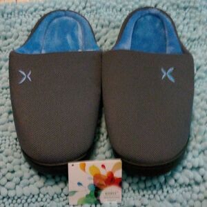 NWT Men's Kisfly Grey and Blue House Slippers Size 9-10